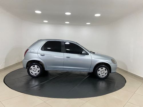 Imagem 6 de 18 de Chevrolet Celta