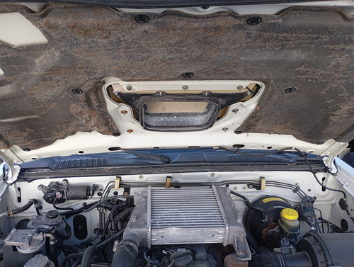 Nissan NP300 2.5 Tdi Chasis Ac 4x2 Mt