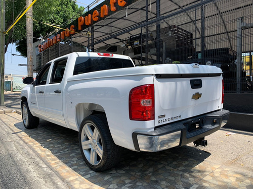 Chevrolet Cheyenne 5.3 2500 Crew Cab B 4x4 Mt
