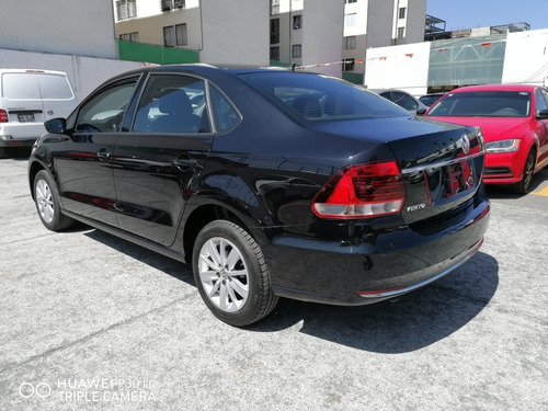 Imagen 3 de 8 de Volkswagen Vento 2018 1.6 Confortline Mt