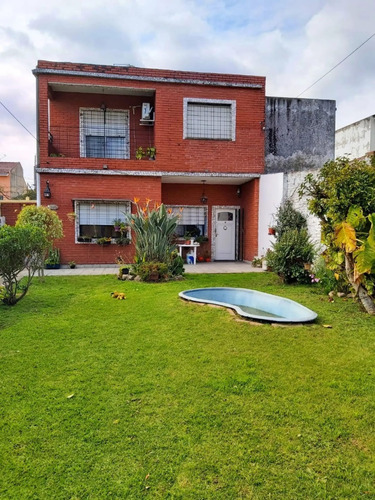 Venta Casa En Boulogne, San Isidro Buena Ubicación