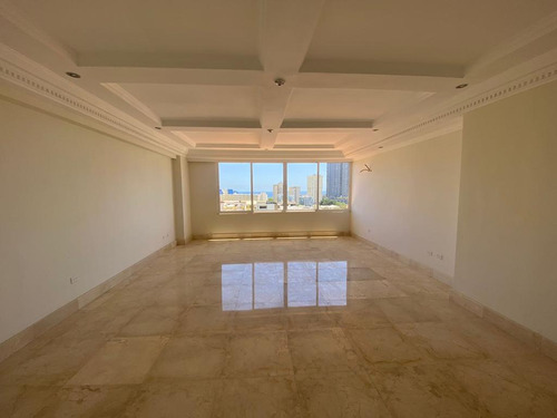 2429- Penthouse En El Real, Sto. Dgo.