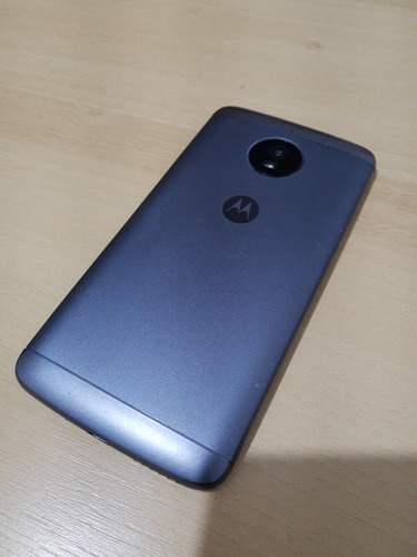 Moto E4 Plus