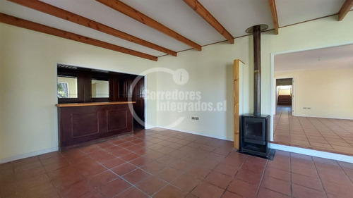 Excelente Casa En Venta De 5 Dormitorios En Santo Domingo