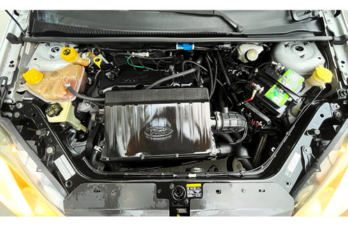 Ford Fiesta 1.6 MPI SEDAN 8V FLEX 4P MANUAL