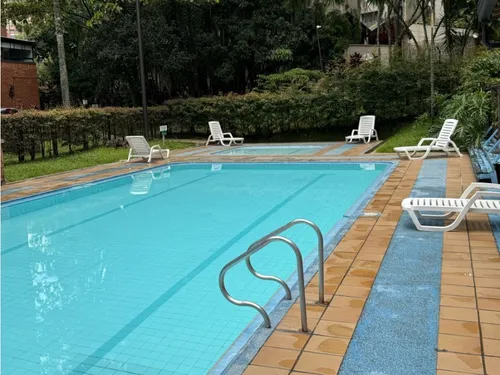 Venta De Apartamento En El Poblado En Los Balsos, Unidad Completa