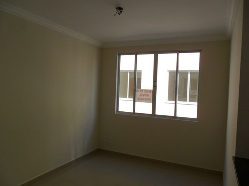 Imagem 4 de 16 de Apartamento 2 Quartos No Castelo - 973