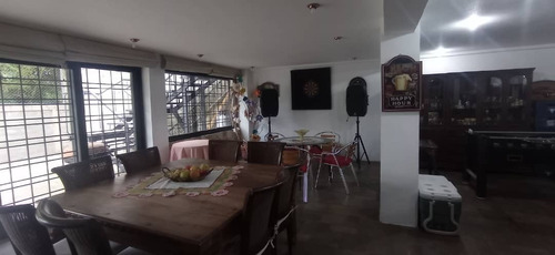 Imagen 5 de 16 de Casa Sant Omero Tres Niveles 4 Habitaciones Los Teques