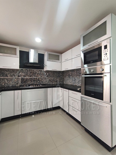 Imagen 5 de 17 de Ledezma Asesores Vende Townhouse Moderno A Estrenar, Ubicado En El Sector La Germania, Calle Toledo, Ciudad Bolívar - Venezuela