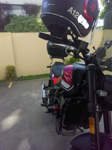 Imagen 10 de 16 de Benelli Leoncino 250 Con Accesorios Incluidos