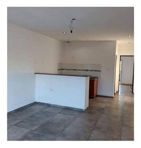 Depto De Dos Ambientes En Planta Baja En Venta