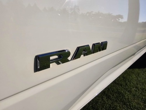 RAM 2500 6.7 I6 TURBO DIESEL LARAMIE CD 4X4 AUTOMÁTICO