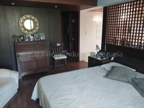 Casas En Venta Mls #24-12115