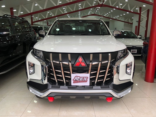 Imagen 11 de 12 de Mitsubishi L200