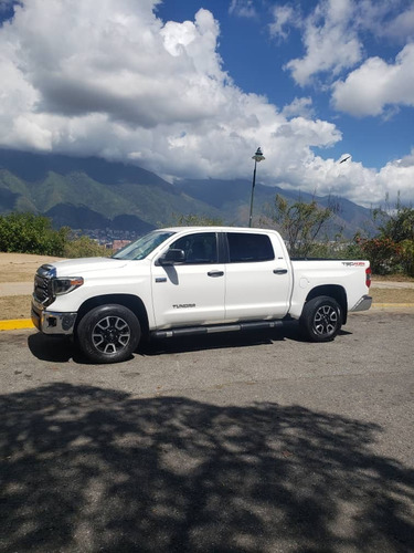 Imagen 2 de 7 de Toyota Tundra