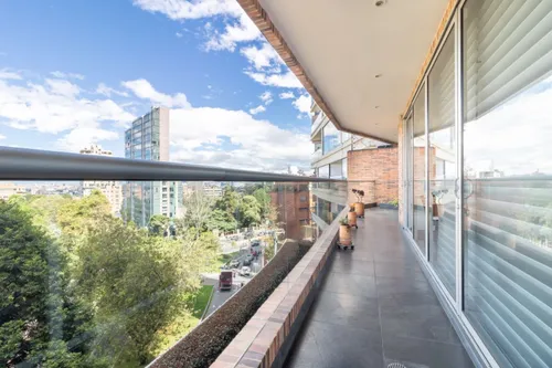 Apartamento En Venta En Chicó Oriental. Cod V9743