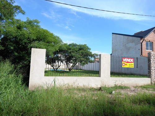 Imagen 4 de 13 de 600 M2 Con Muros Y Gran Piscina. Los Tucanes
