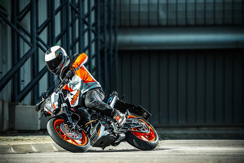 Imagen 7 de 15 de Moto 0km Naked Calle Pista Ktm Duke 200 Urquiza Motos