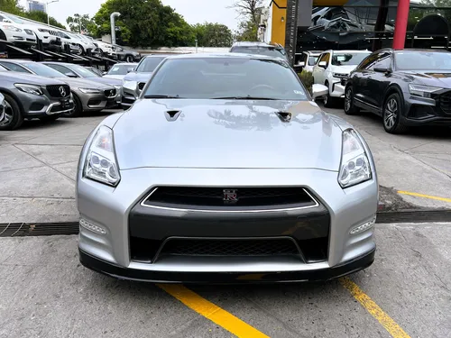 Nissan Gt R 2015