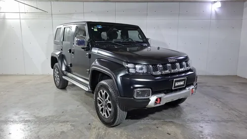 BAIC BJ40 2.0 PLUS AUTO 4WD