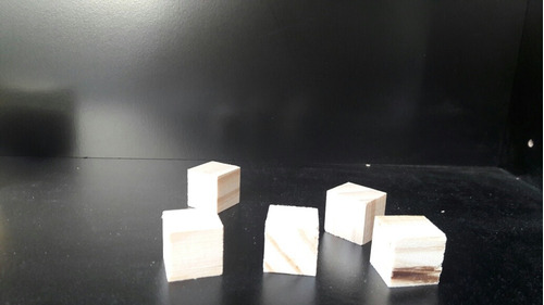 Imagen 6 de 6 de Cubos Madera Macizo Pino 3x3x3 Cm Souvenirs X10 Unidades