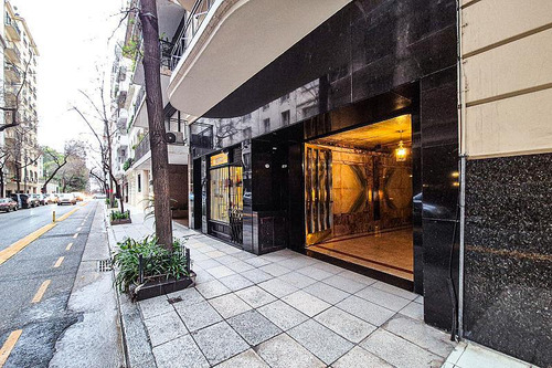 Seis Ambientes - Dos Baños - Categoría - Recoleta - Montevideo Y Quintana