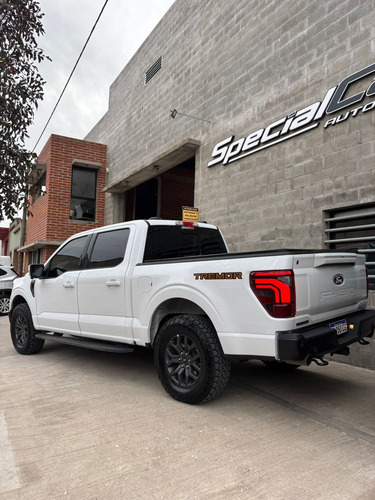 Ford F-150 5.0L V8 Tremor 4X4 At