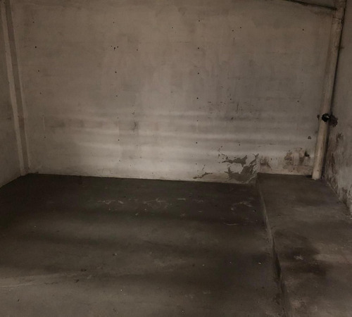 Venta De Deposito De 780 M2 En Pompeya
