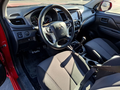 Mitsubishi L200 L200 Katana D/C 2.4 TD MT CR