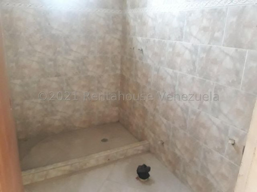 Imagen 8 de 10 de Julio Latouche Vende Casa Las Morochas 22-3091 Jj35