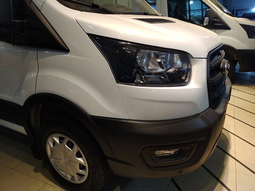 Imagen 8 de 21 de Ford Transit Diesel 2.2l 4x2 Furgon Largo Te 0km 2023 1