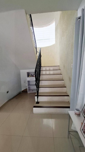 Amplio Townhouse En Venta - Laguna Blanca Ii - Nueva Barcelona