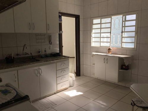 Imagem 5 de 15 de Casa À Venda - Jd. Estoril Ii, Bauru-sp - 3136