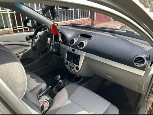 Chevrolet Optra 1.6 Advance