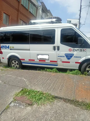 DFSK Van Pasajeros C37 1.5 9 Pasajeros