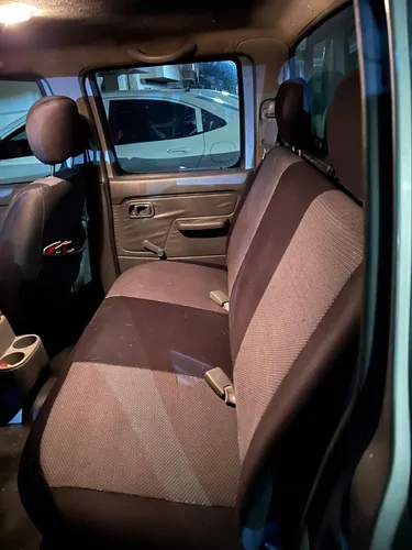 Nissan Frontier 2.4 Std D22 4x2