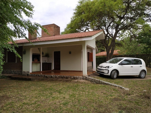 Alquilo Acogedor Chalet En Excelente Ubicación En Villa General Belgrano