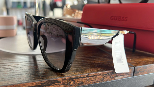 Guess Gafas De Sol De Plástico Cuadradas Y Redondeadas