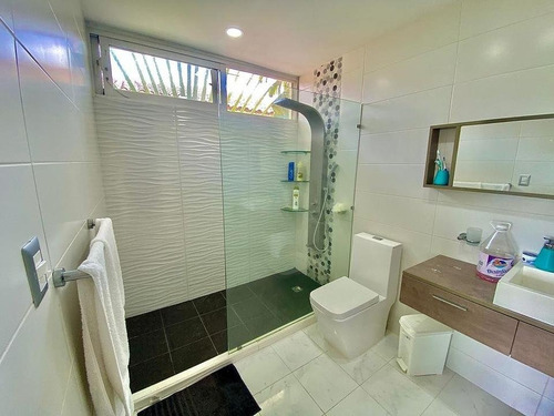 Vendo Villa Amueblada En Metro Country Club, 1200 M2 Solar