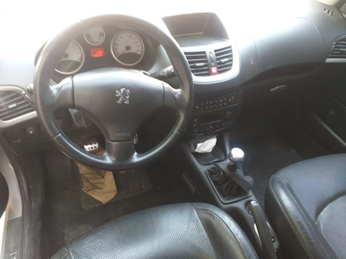 Peugeot 207 1.6 Xt