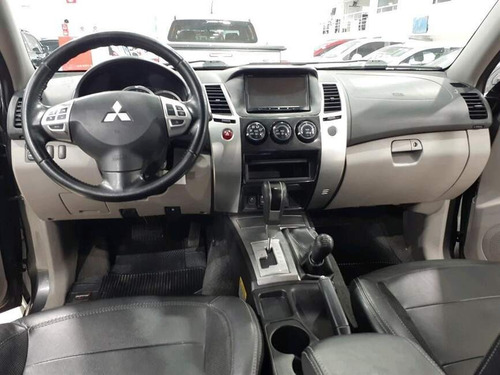 Imagem 5 de 12 de Pajero Dakar 3.5 Hpe 7 Lugares 4x4 V6 24v Flex 4p Automático