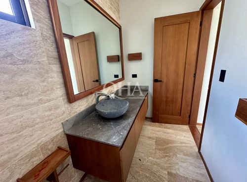 Se Vende Casa En Lagos Del Sol