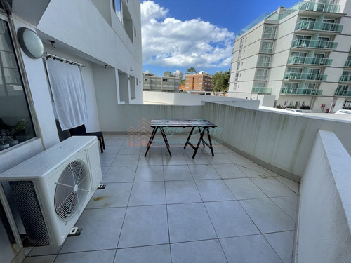 Imagen 5 de 19 de Unidad De 2 Dormitorios Con Parrillero Propio Y Patio