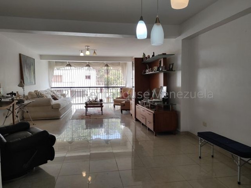 Imagen 7 de 15 de Apartamento En Venta Cumbres De Curumo 22-24301 Wolfgang Liaz 0414-132-24-22 0412-582-01-12