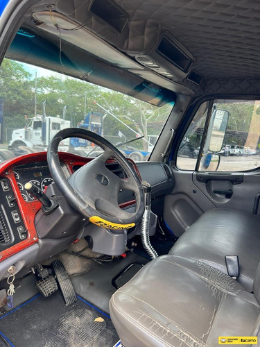 Imagen 7 de 7 de Freightliner M2 106 Dobletroque