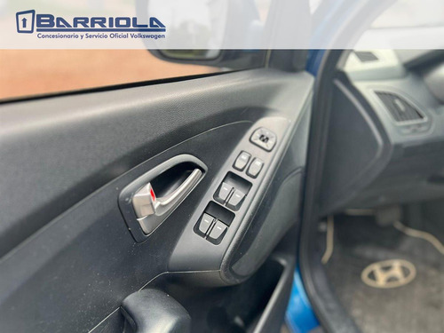 Imagen 9 de 25 de Hyundai Tucson 2wd Gl 6a/t Excelente Estado! - Barriola