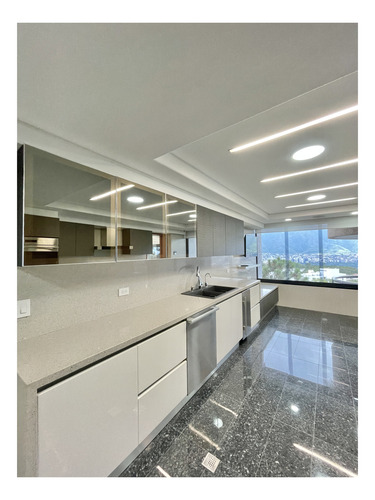 En Venta Apto 430m2 Lomas De San Román