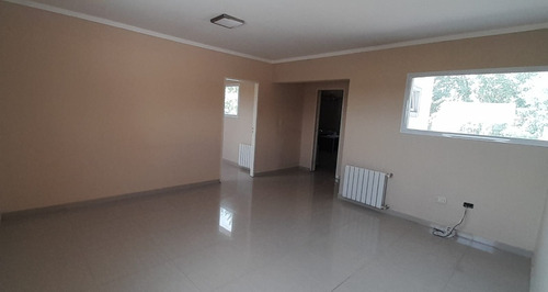 Importante Casa En La Concepción Lujan.