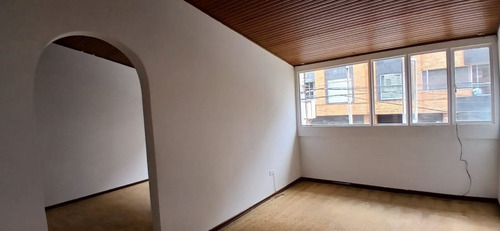 Casa En Arriendo/venta En Santa Paula. Cod V16350