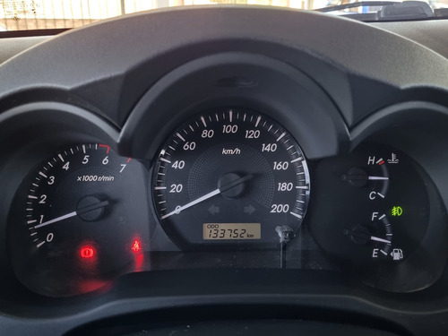 Imagen 11 de 21 de Toyota Hilux 2013 2.7 Cd Srv Vvti 4x4 Cuero